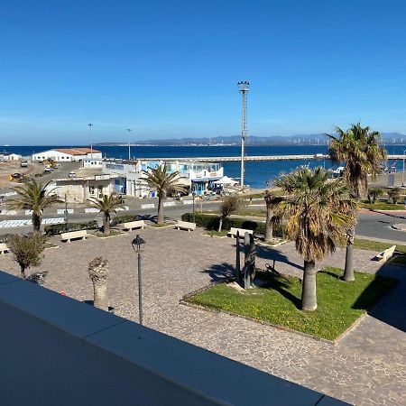 Attici Con Terrazzo Vista Mare Apartment Calasetta Exterior photo