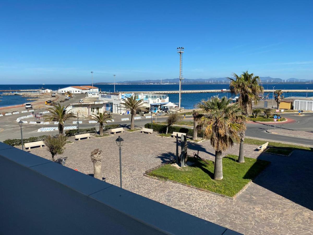 Attici Con Terrazzo Vista Mare Apartment Calasetta Exterior photo