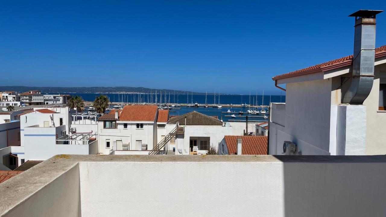 Attici Con Terrazzo Vista Mare Apartment Calasetta Exterior photo